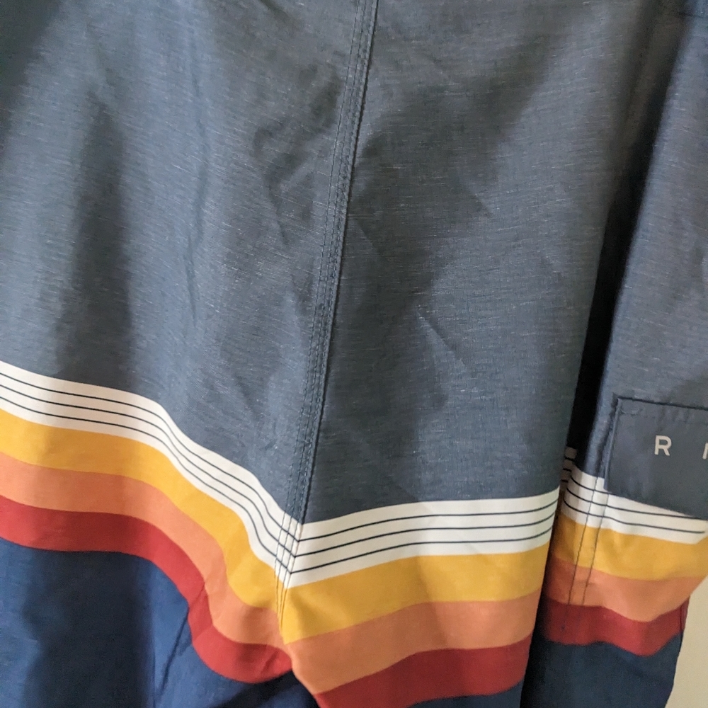 RIP CURL MEN'S Board Shorts size 32 - Picture 9 of 9